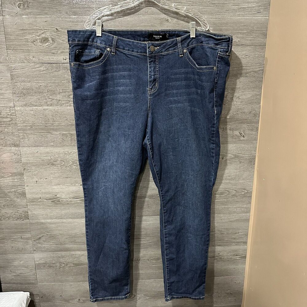 Torrid Denim Womens Jeans Size 24 Mid-Rise Skinny Straight Leg Medium Blue Wash